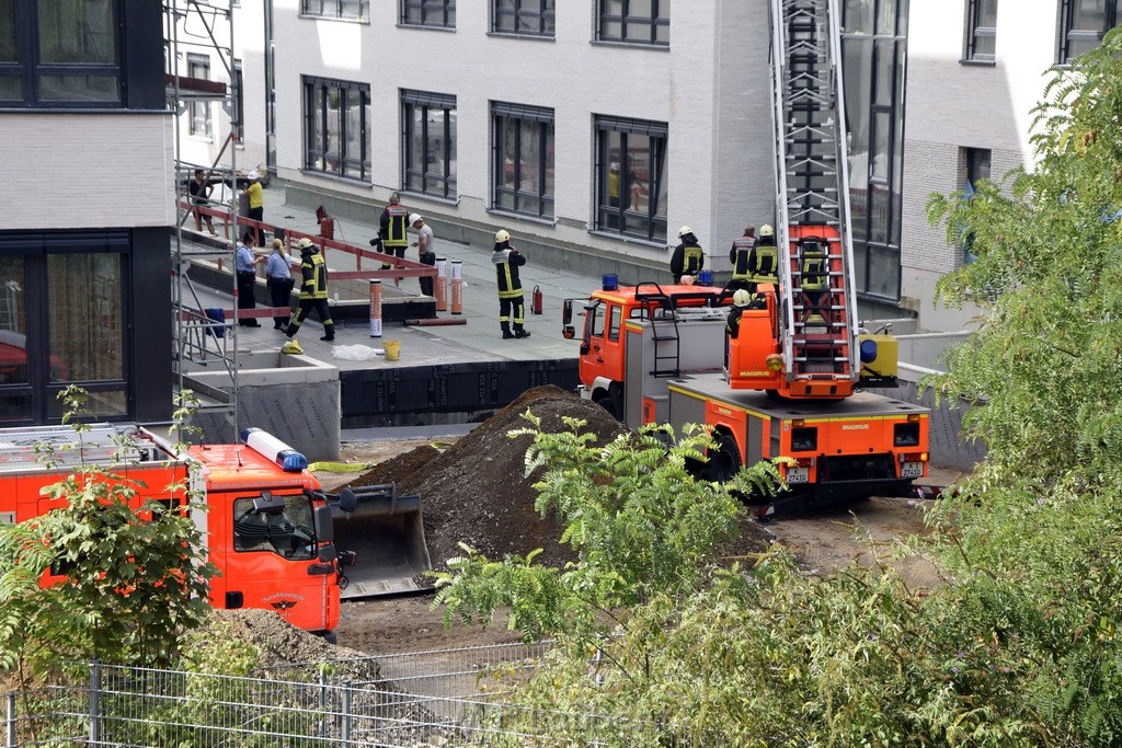 Fassadenfeuer Baustelle Koeln Kalk Dillenburgerstr P15.JPG - Miklos Laubert